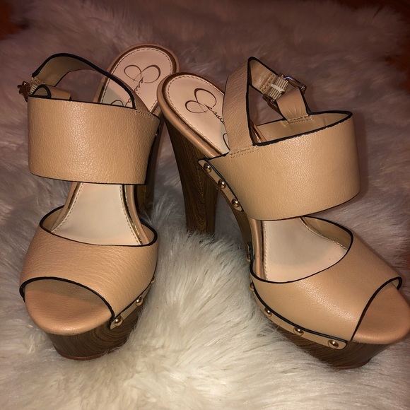 Jessica Simpson Pumps - Picture 2 of 3